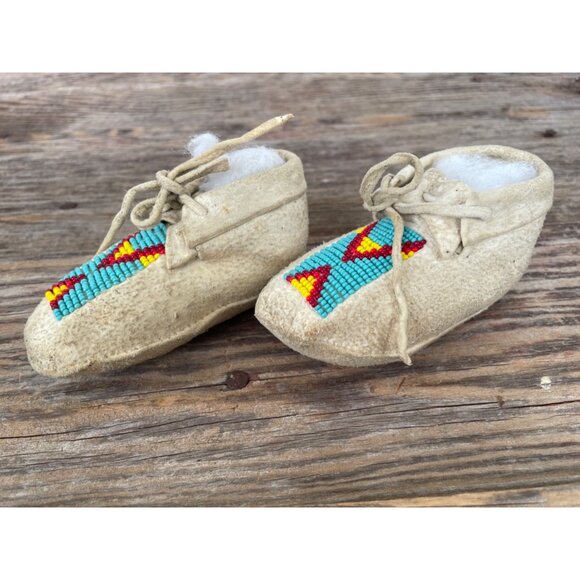 Vintage 1960s Native American Infant Beaded Moccasin Buck Skin - Picture 13 of 14